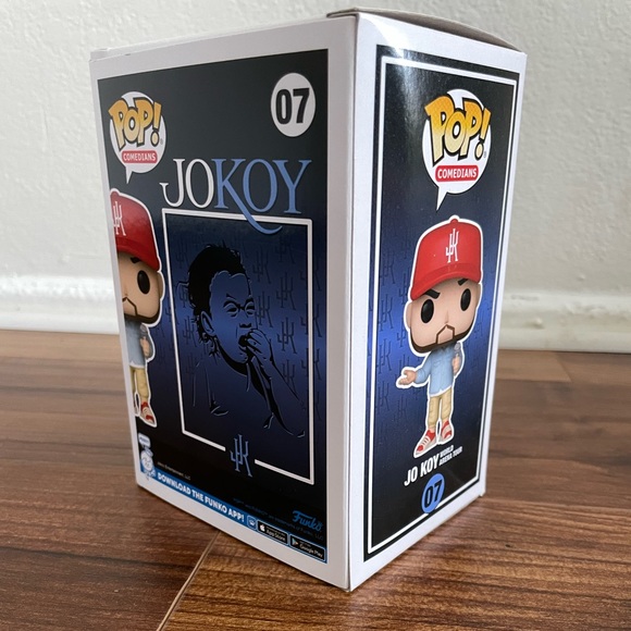 Signed Jo Koy funko pop world arena tour 07 - Picture 4 of 4